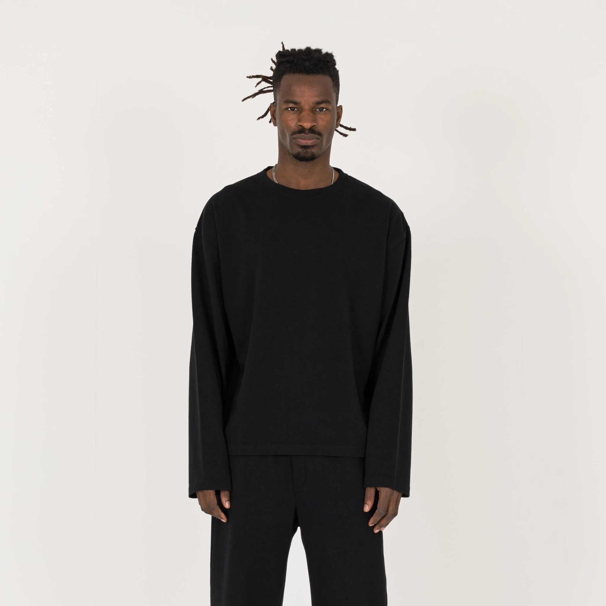 Cropped Long Sleeve T-Shirt - Black - Image 2