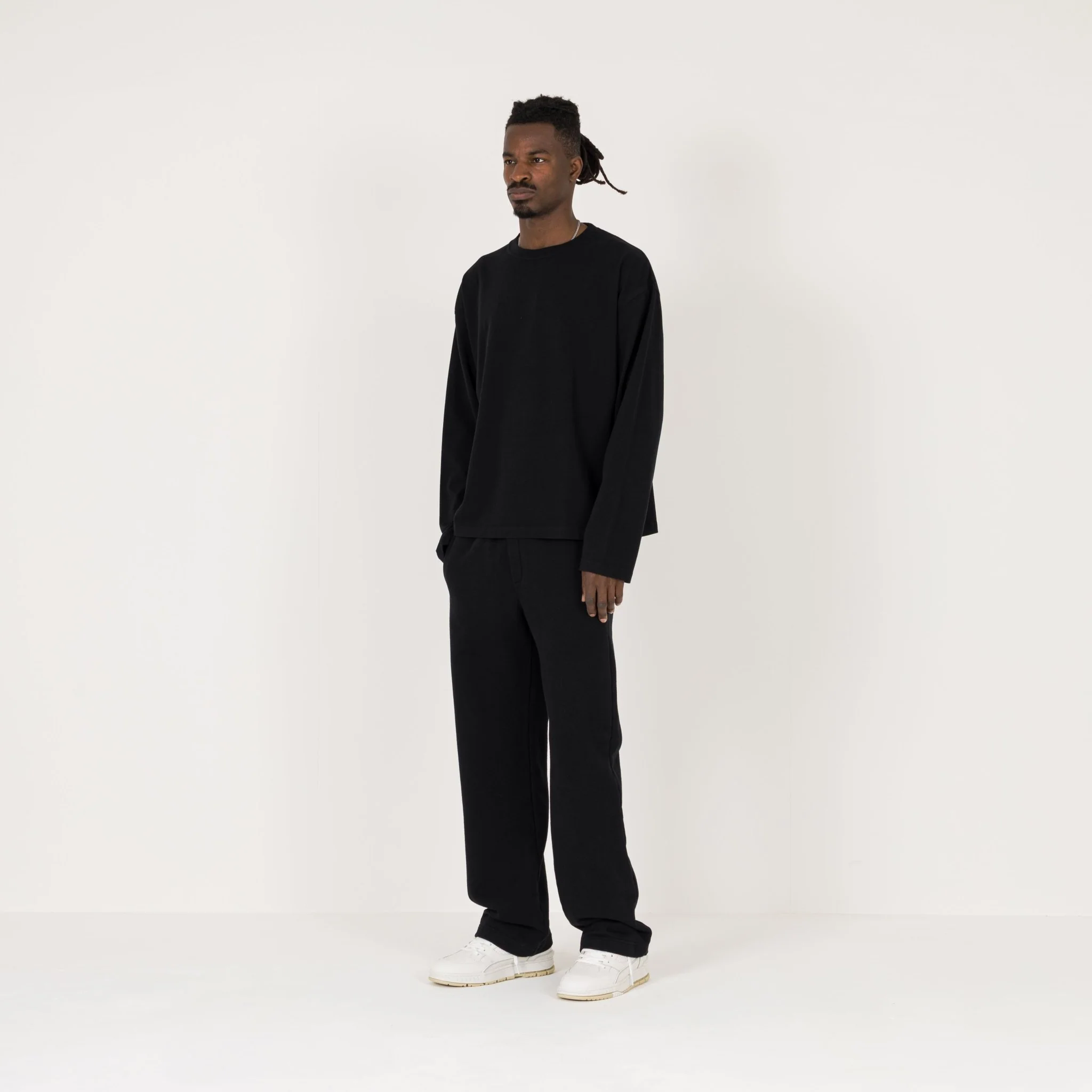 Cropped Long Sleeve T-Shirt - Black - Image 5