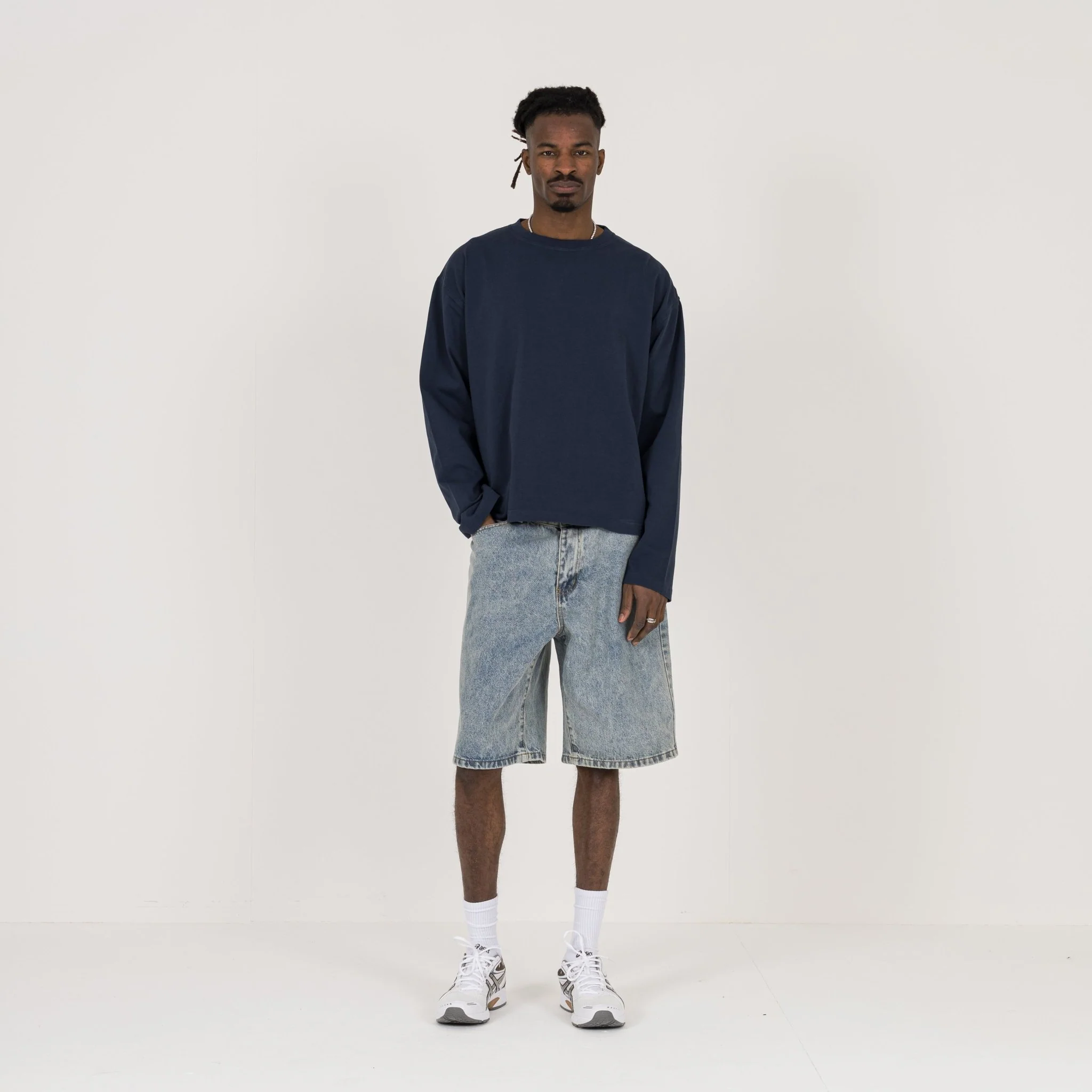Cropped Long Sleeve T-Shirt - Navy - Image 4
