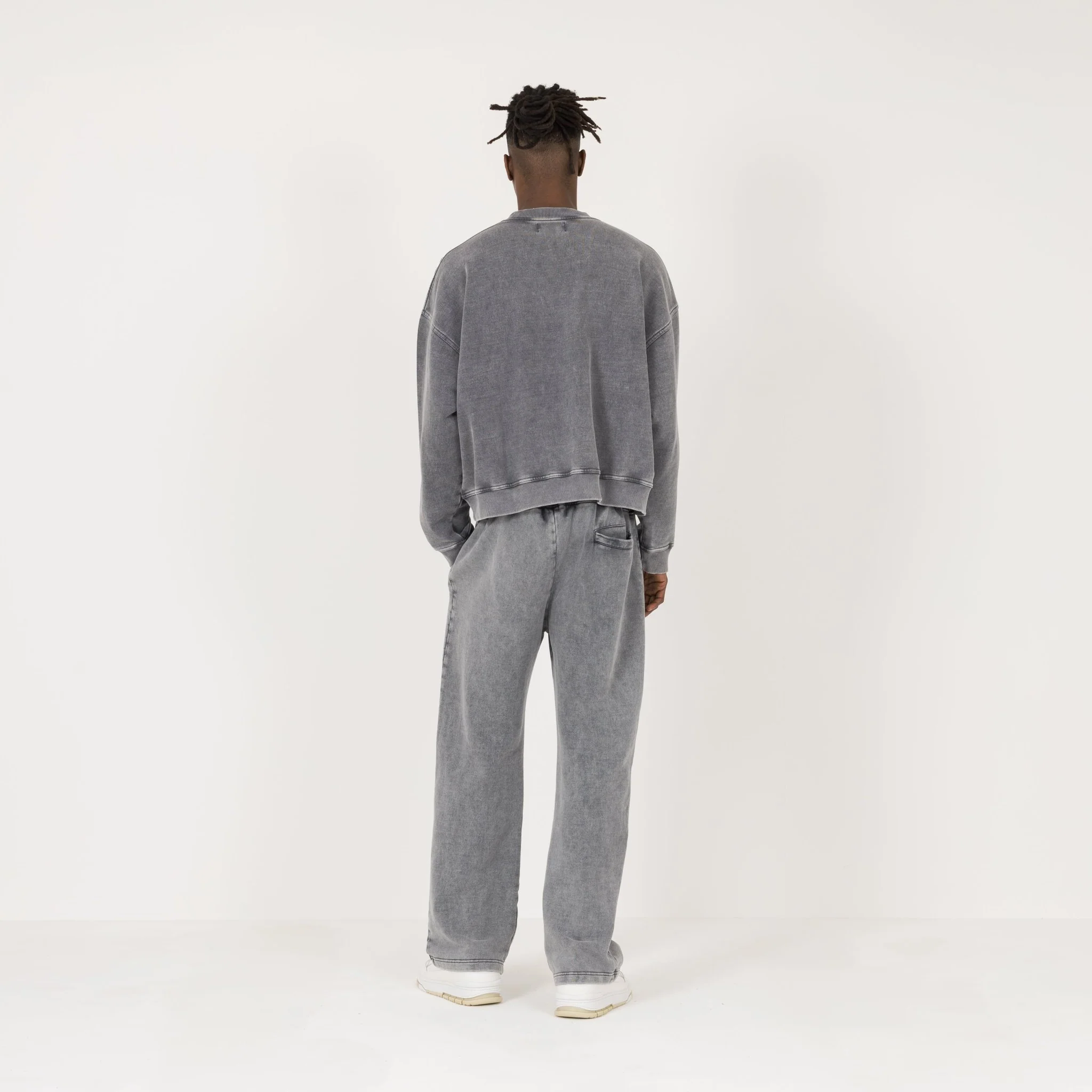 Cropped Sweatshirt - Vintage Grey - Image 7