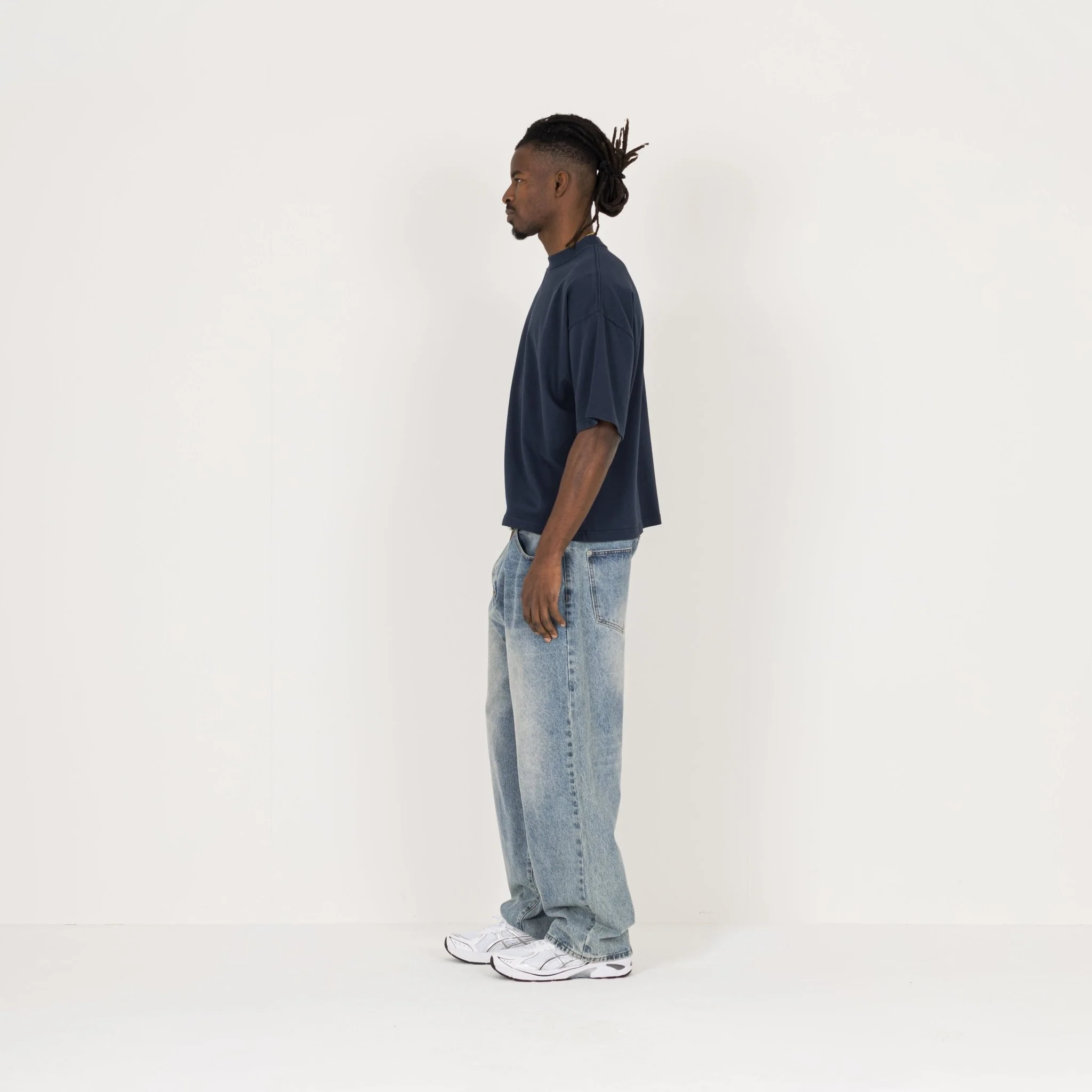 Cropped T-Shirt - Navy - Image 6