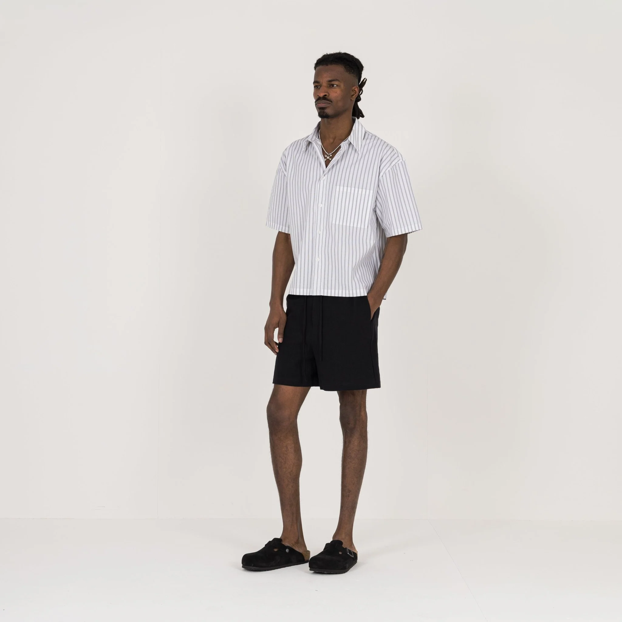 Linen Short - Black - Image 5