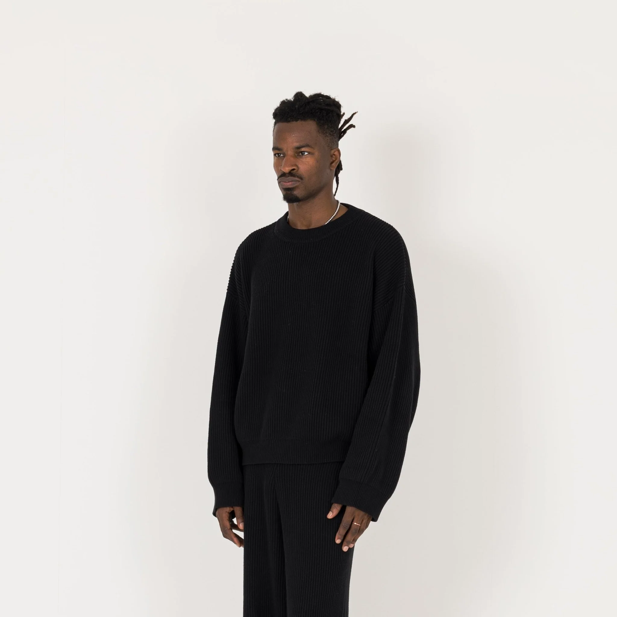 Ribbed Sweatshirt - Black - Image 3
