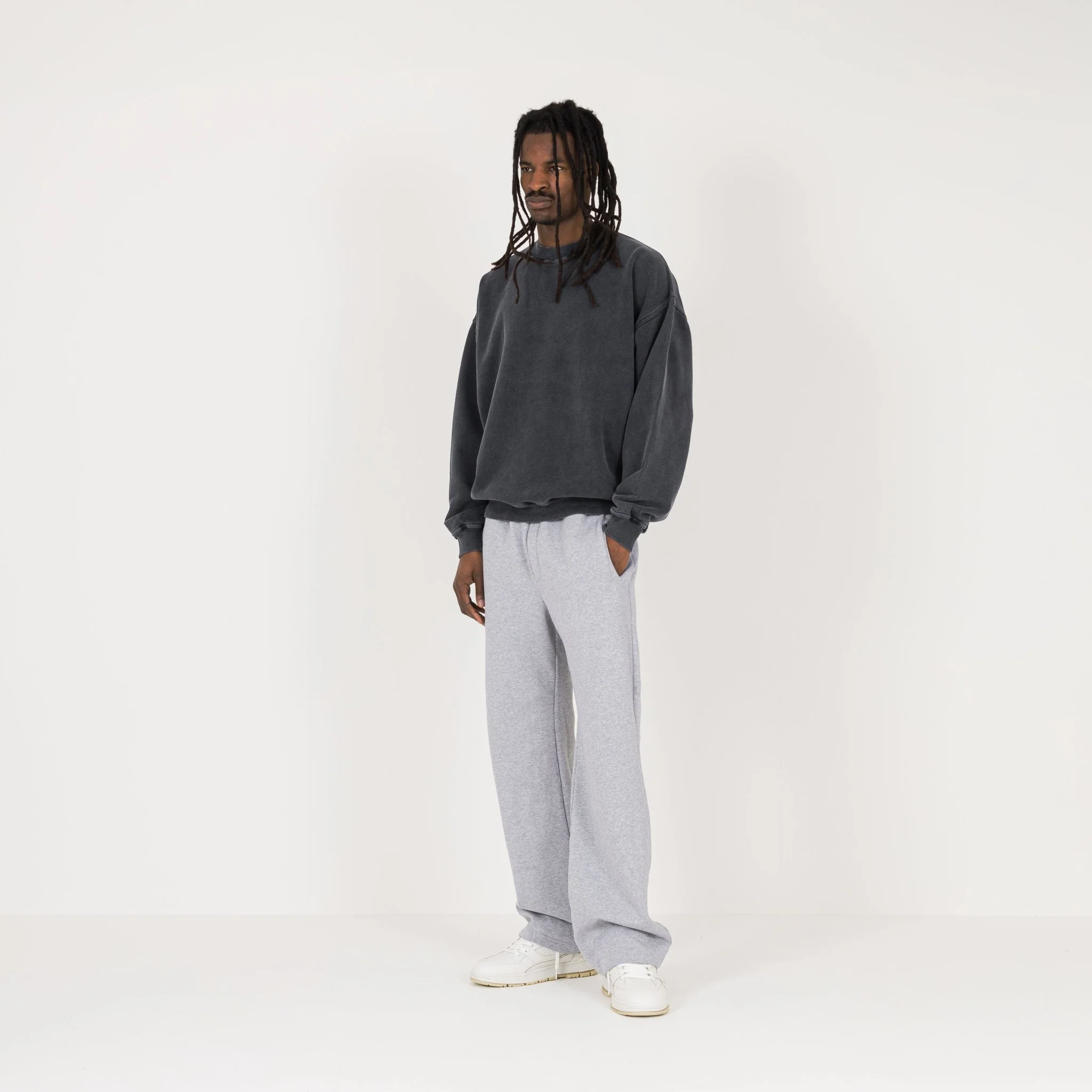 Sweatshirt - Vintage Black - Image 5