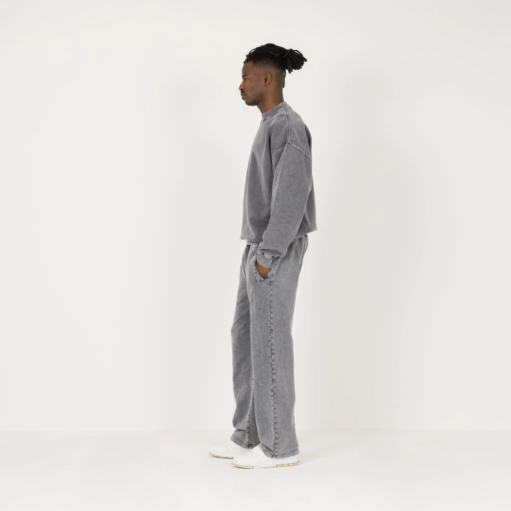 Sweatshirt - Vintage Grey - Image 6