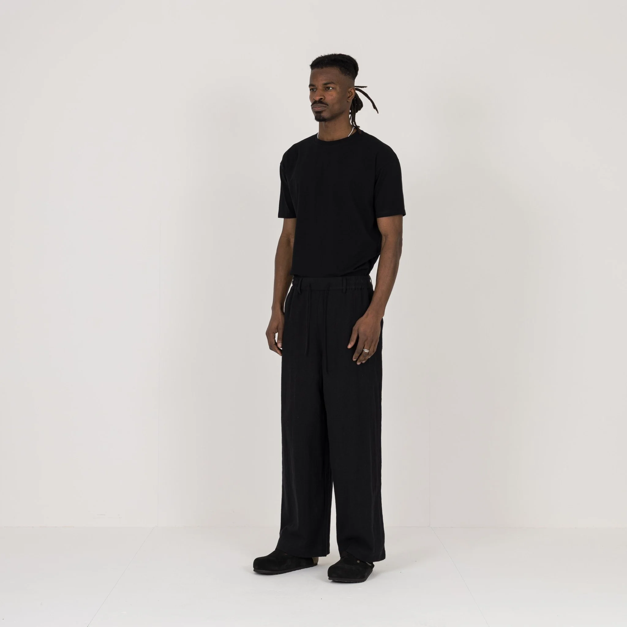 Tailored T-Shirt - Black - Image 5